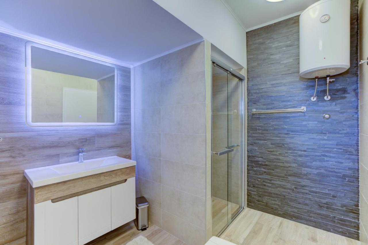 Apartments Matia Сень Экстерьер фото