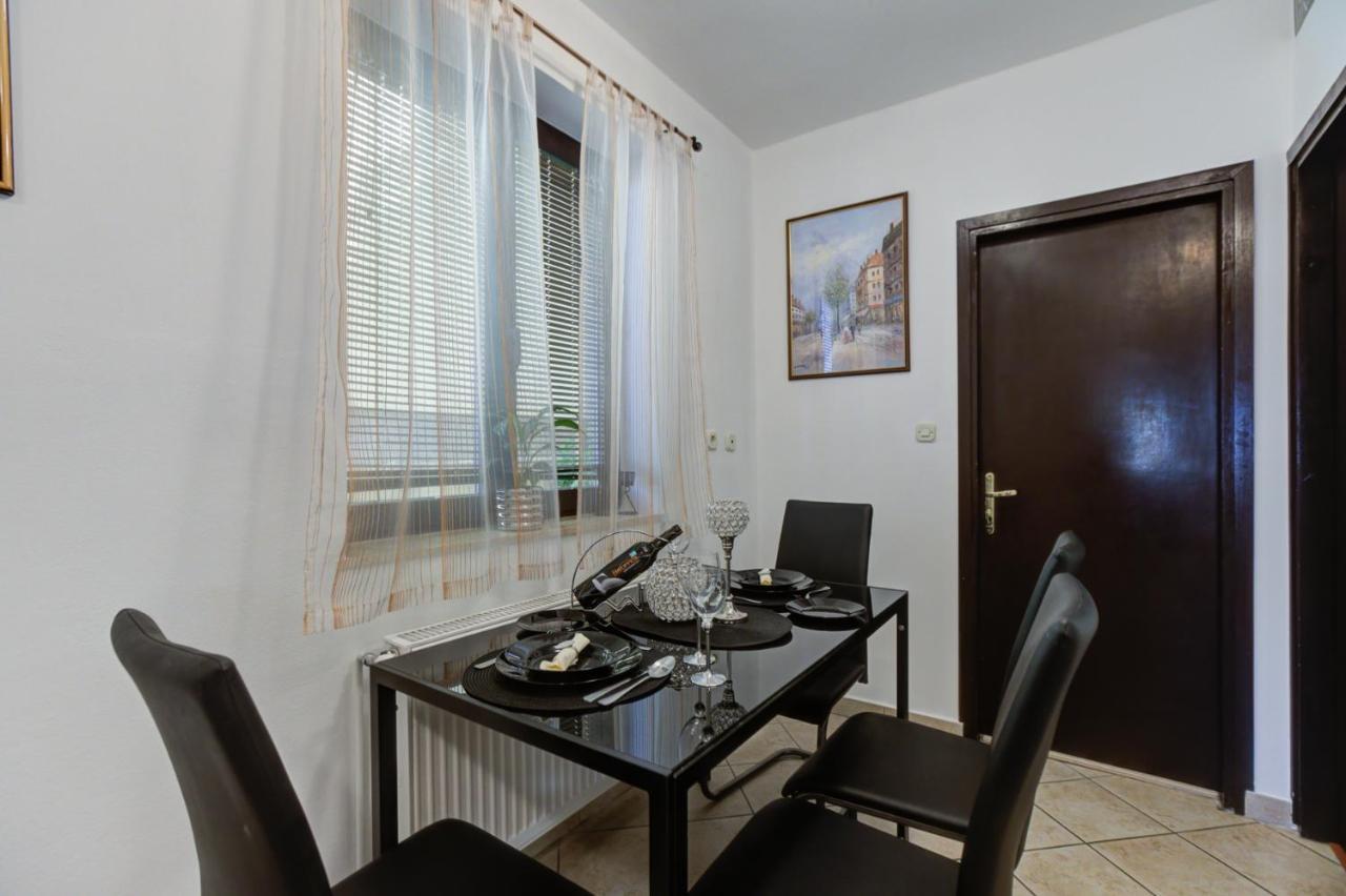 Apartments Matia Сень Экстерьер фото