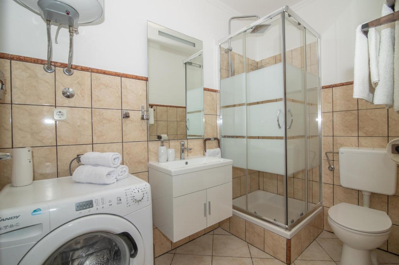 Apartments Matia Сень Экстерьер фото
